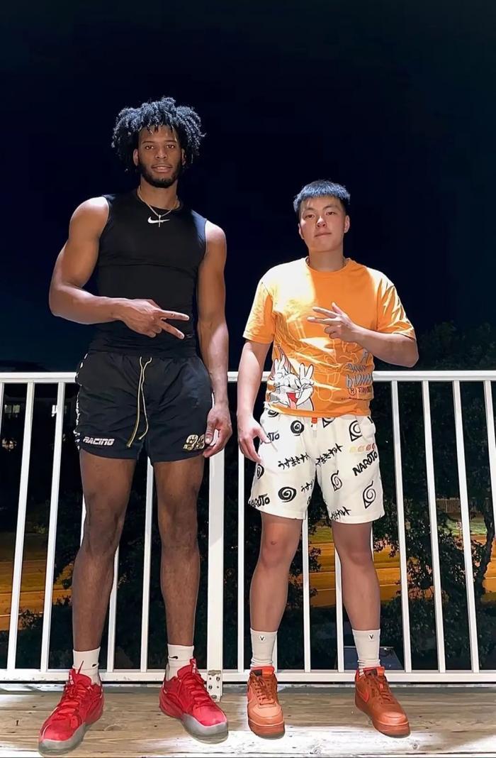 职业球员如何通过联赛提升竞技水平_1